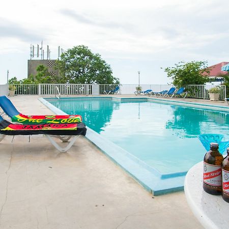 Montego Bay Club Apartments Exterior foto